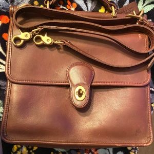9927 Coach Willis Crossbody bag